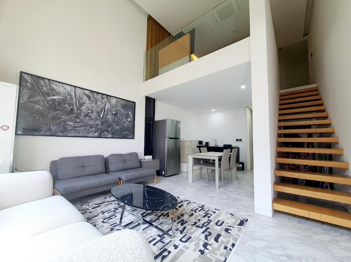 Hwaseong Js Boutique Hotel מראה חיצוני תמונה