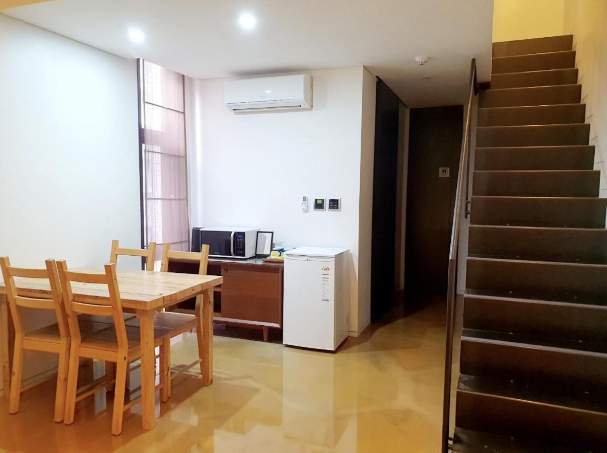 Hwaseong Js Boutique Hotel מראה חיצוני תמונה