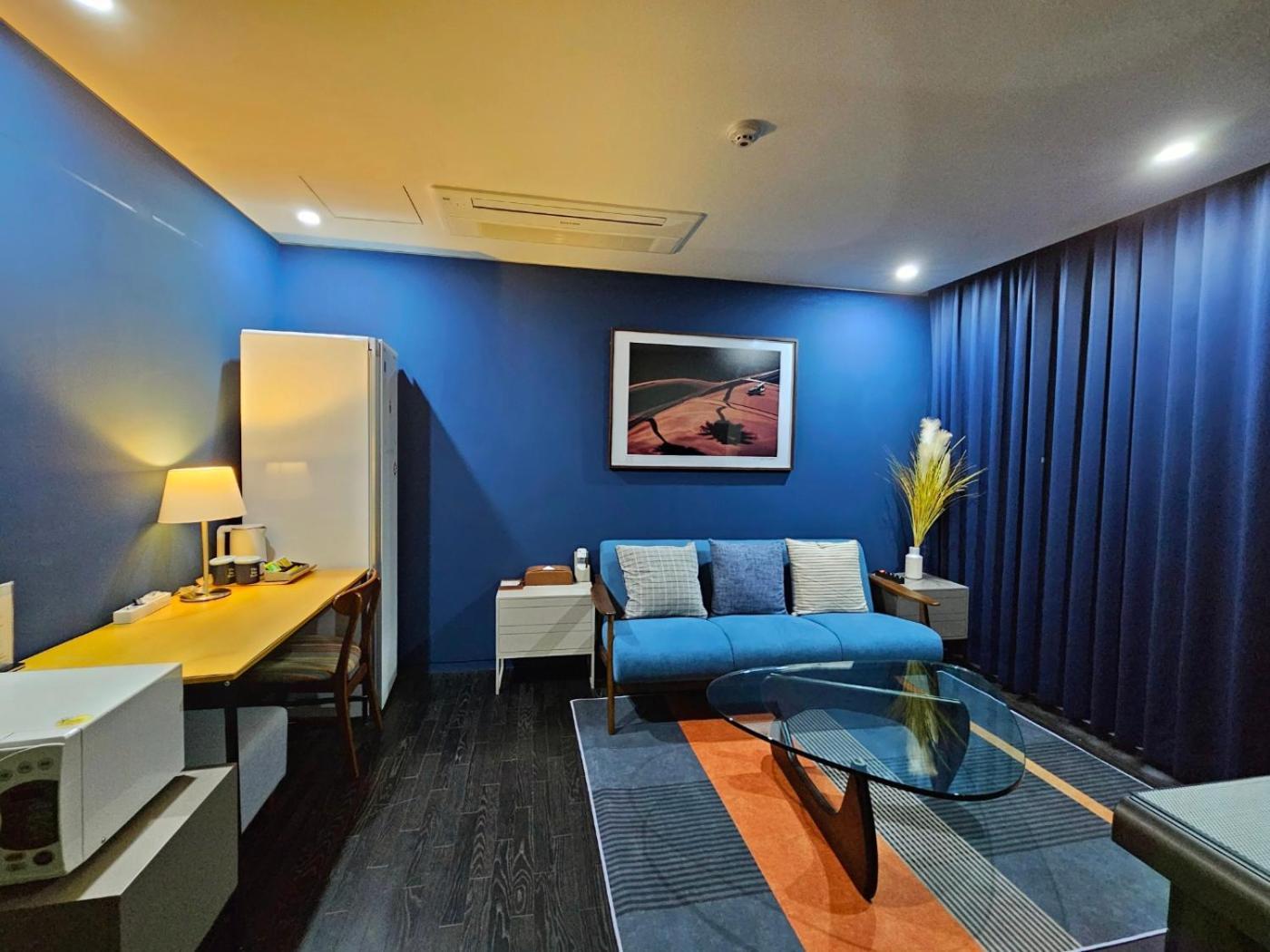 Hwaseong Js Boutique Hotel מראה חיצוני תמונה