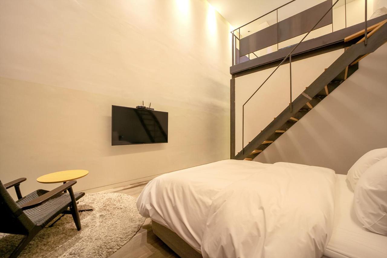 Hwaseong Js Boutique Hotel מראה חיצוני תמונה