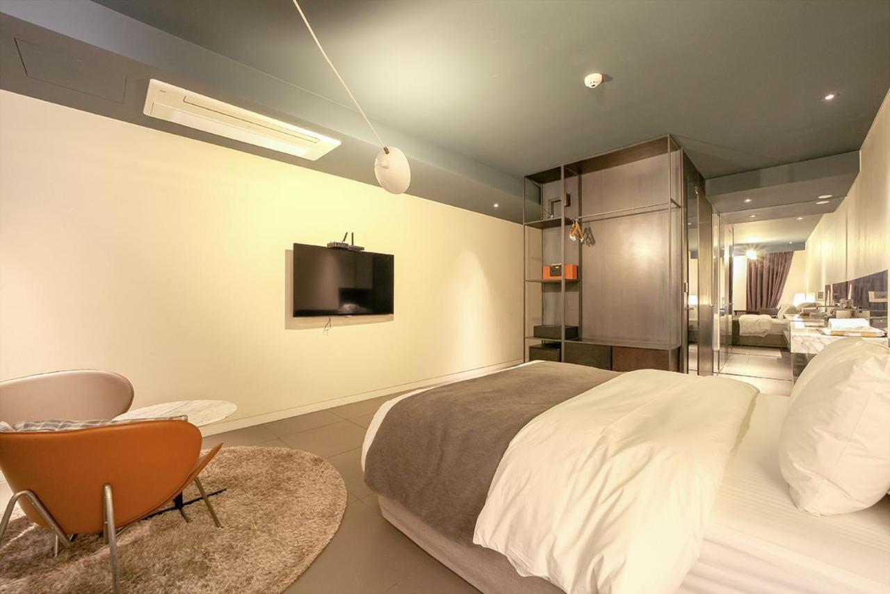 Hwaseong Js Boutique Hotel מראה חיצוני תמונה