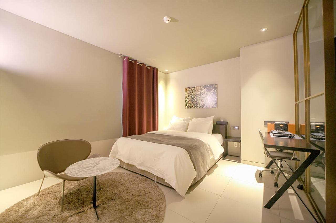 Hwaseong Js Boutique Hotel מראה חיצוני תמונה