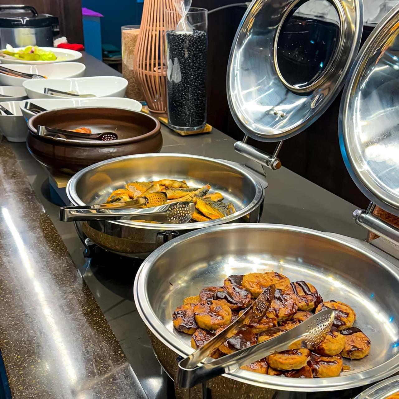 Hwaseong Js Boutique Hotel מראה חיצוני תמונה